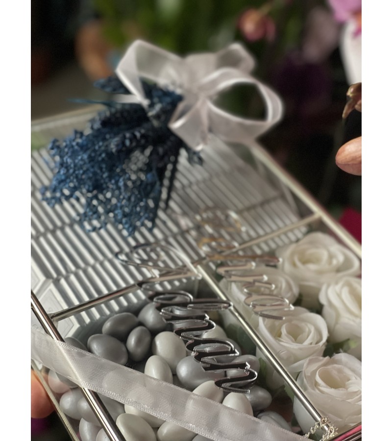 Gümüş Cam Kutu Nişan Çikolatası