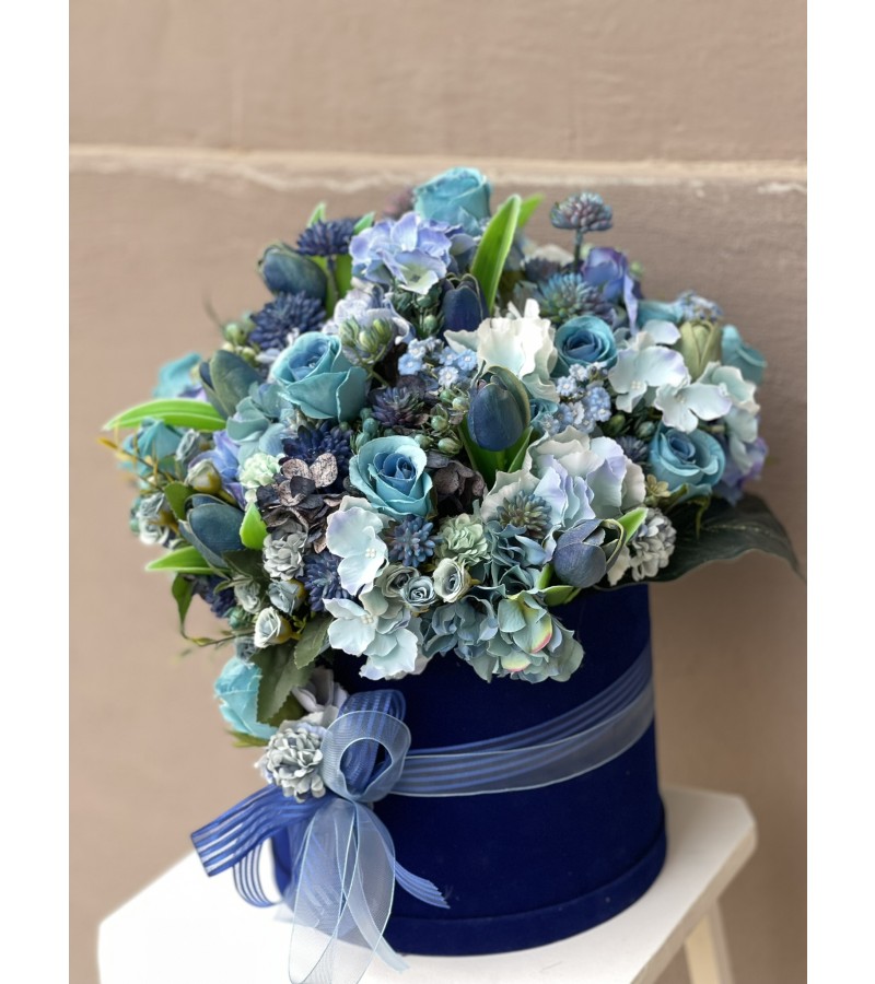 Kadife Kutuda Aquatic Harmony Yapay Çiçek Aranjmanımız