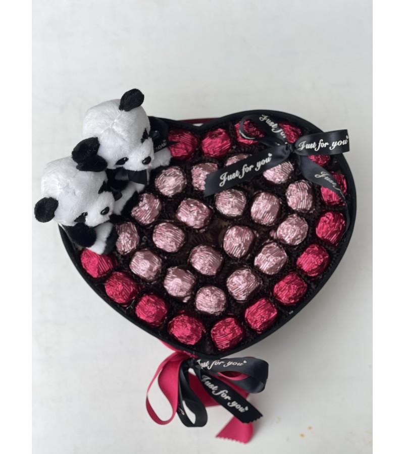 Just For You Pandalı Kalp Kadife Çikolata Kutusu