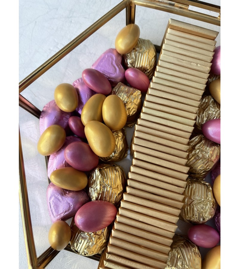 Mini Altıgen Cam Kutuda Pembe&Gold Kalpli Çikolata Kutusu