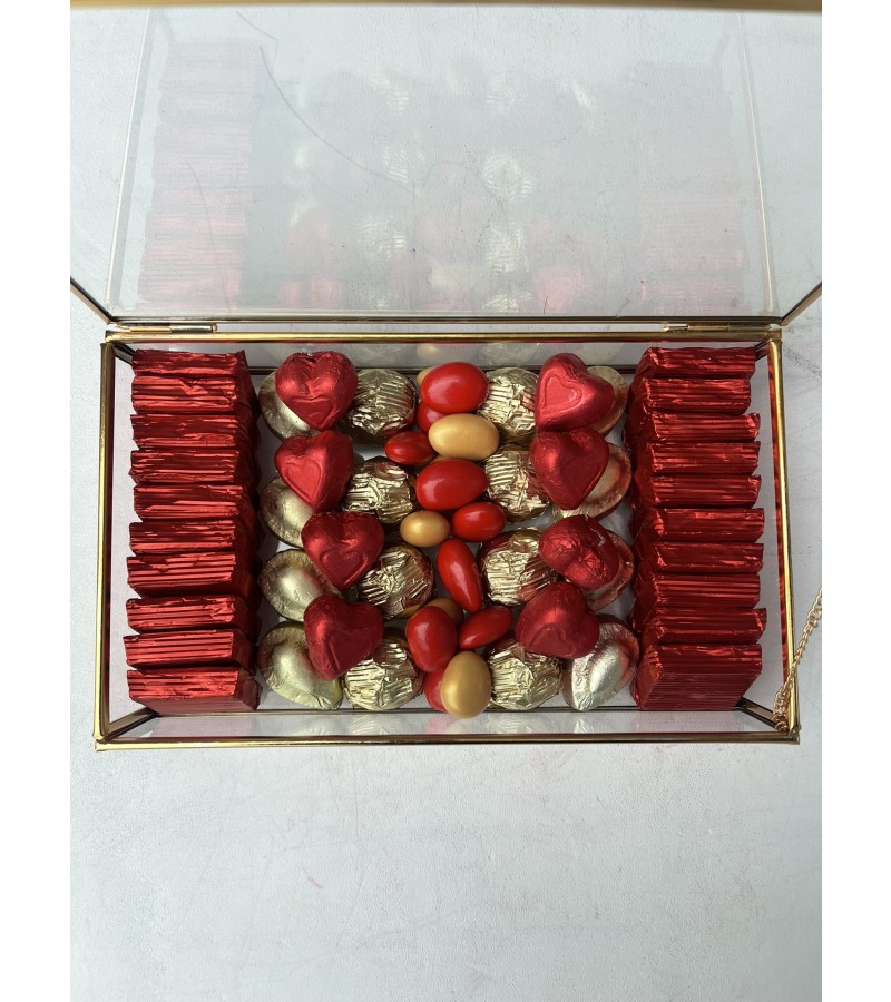 Cam Kutuda Kırmızı&Gold Kalpli Nişan Çikolata Kutusu