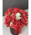 Islak Dokulu Siyah Vazoda Kırmızı Gül Aranjmanı