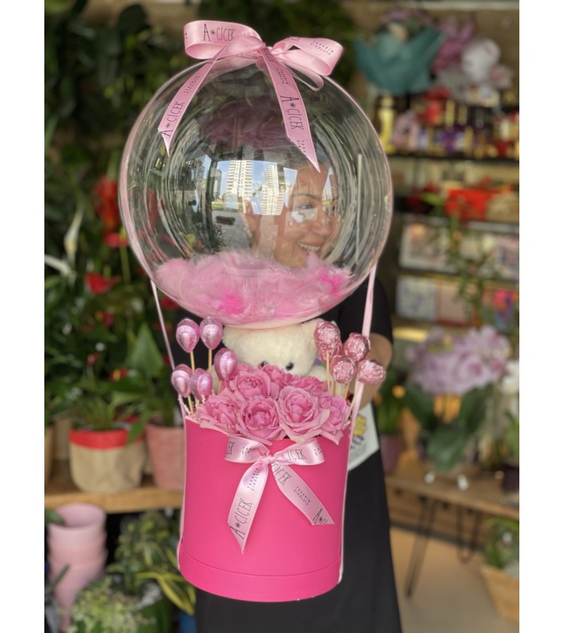 Pembe Kutuda Pembe İthal Güllü,Ayıcıklı,Çikolatalı,Balonlu Kutu