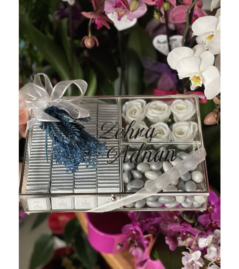 Gümüş Cam Kutu Nişan Çikolatası