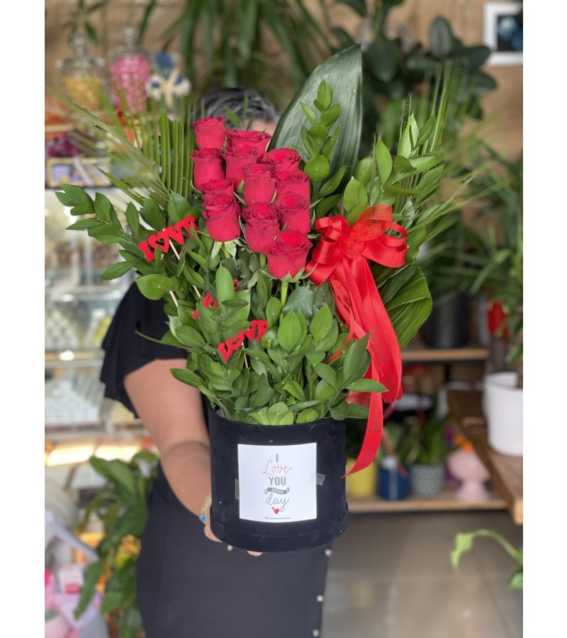 I LOVE YOU EVERY DAY Konseptli Kadife Kutuda 11 Kırmızı Gül