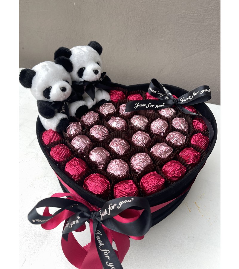 Just For You Pandalı Kalp Kadife Çikolata Kutusu