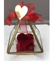 Gold Kenarlı Cam Prizma Fanusta Kırmızı Kalp Solmayan Gül