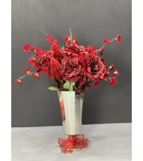 Gümüş ve Kırmızının Şıklığ